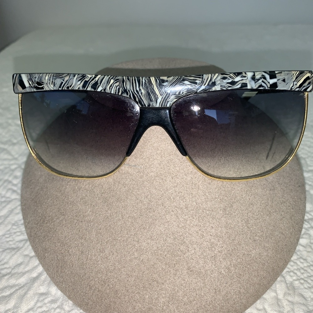 Laura Biagiotti Vintage Black and Gold Women's Sunglasses